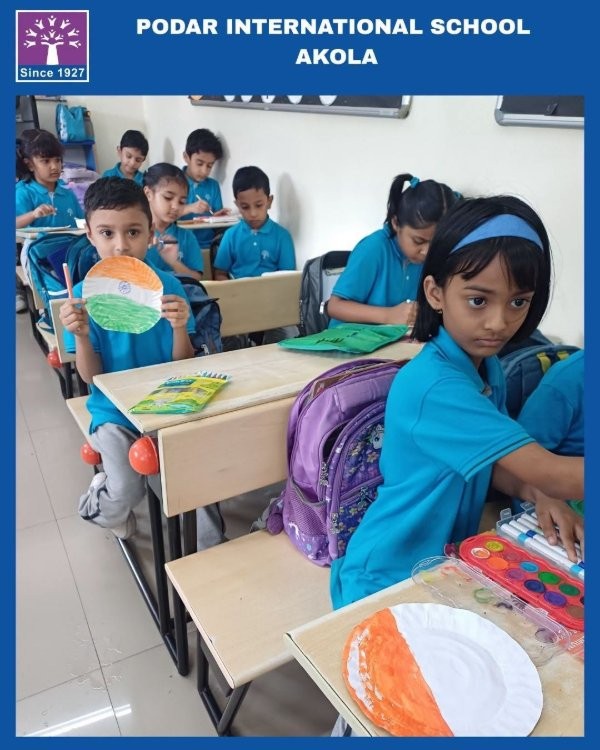 Flag Making Activity on Paper Plates - 2026 at Podar school Akola - image 5