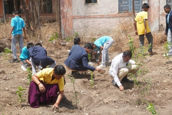 Environment Day 'Plantation Drive' - 2026 at Podar school Khadgaon Ring Road, Latur - image 6