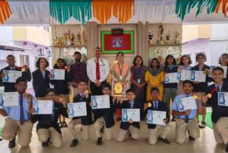 Podar International School participated in the Inter-School Patriotic Group Song and Group Dance Competition and won 1st Position