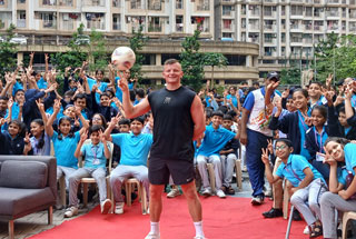 Podar International School Hosts the World’s Top Freestyle Footballer - 2025