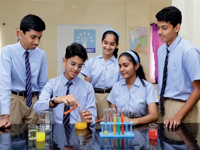 How to build critical thinking skills through science? Tips from one of the leading schools in Kanakapura