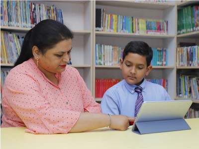Building Digital Awareness in Children: A Parent