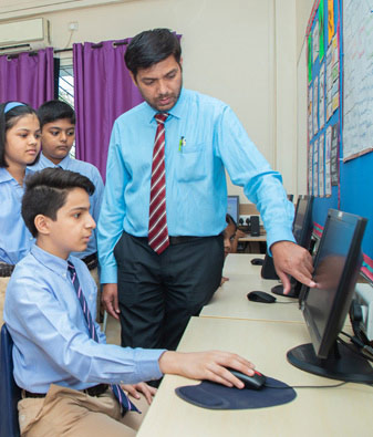 computer lab with student